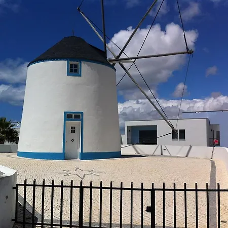 Semesterbostad Moinho Do Roque Lourinhã