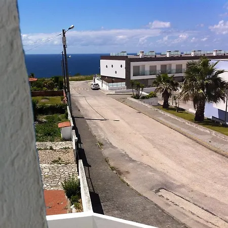 Moinho Do Roque Tatil Evi Lourinhã